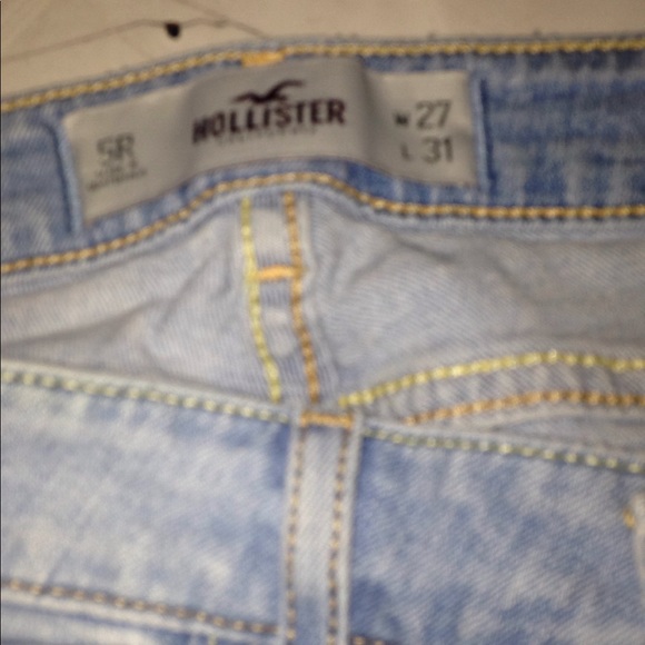Hollister light wash jeans - Picture 2 of 5